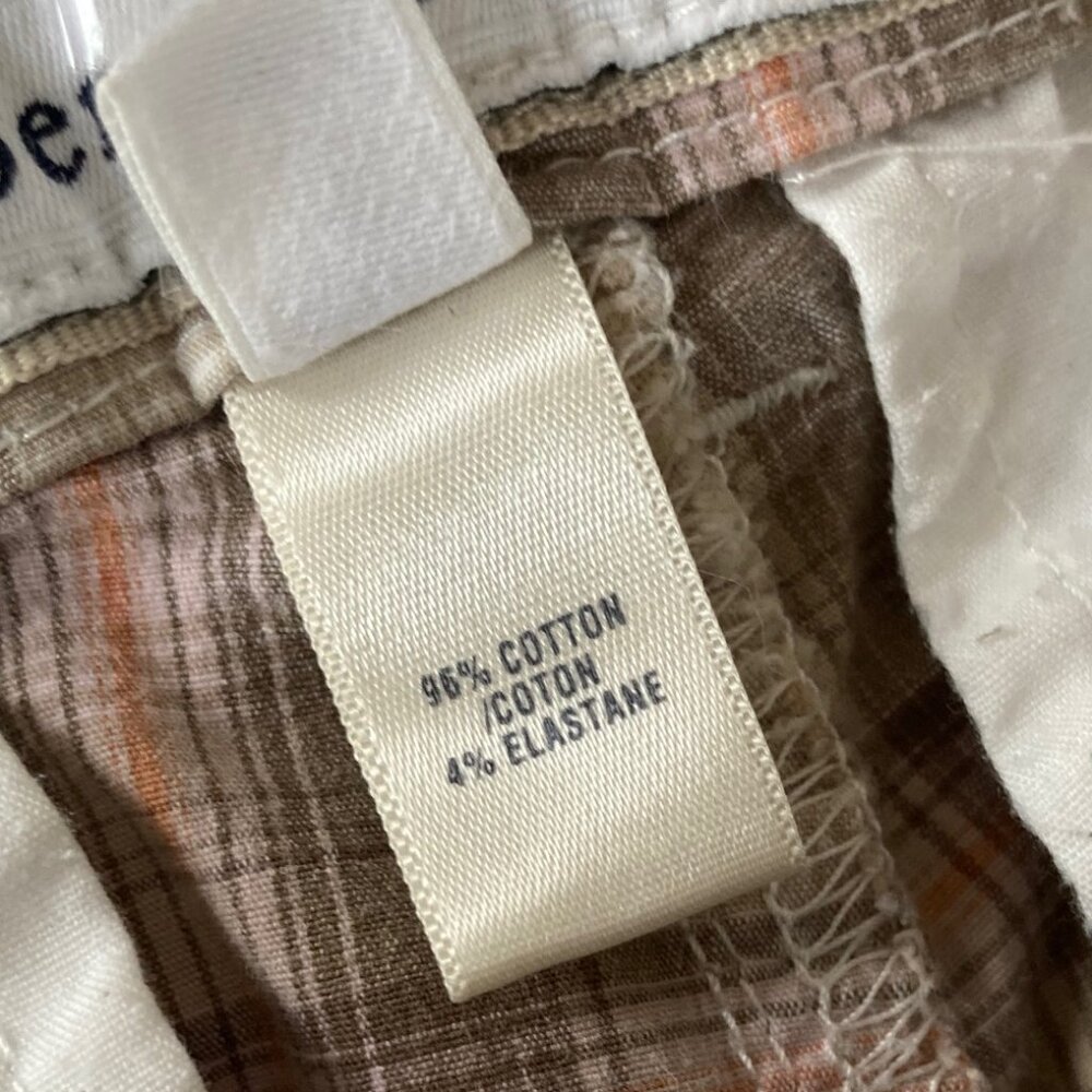 Abercrombie Plaid Shorts - Picture 8 of 12